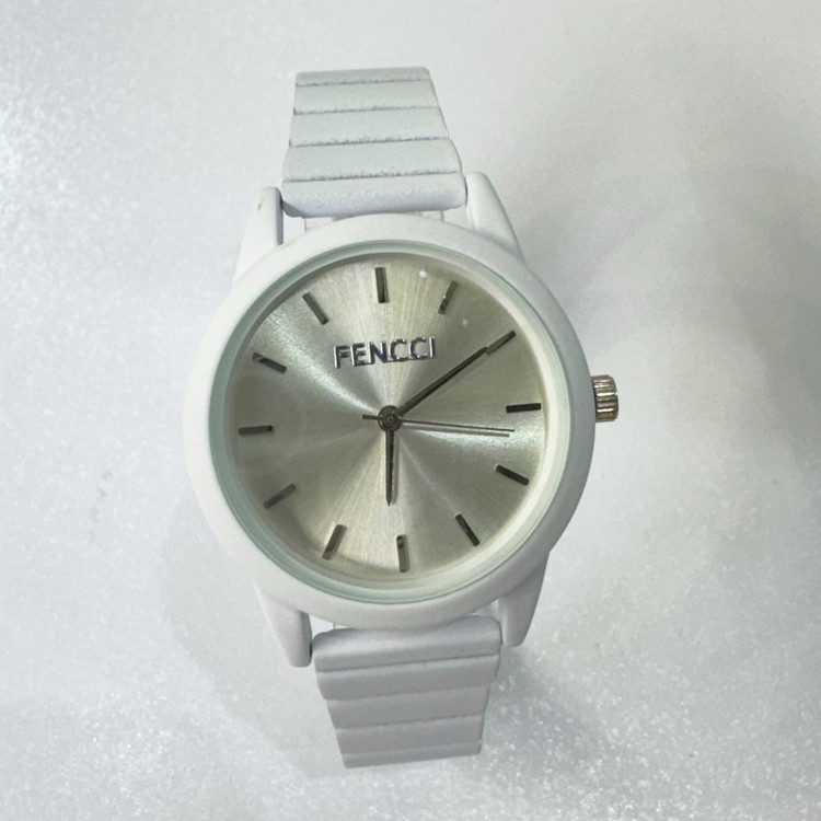 ساعت مچی سفید