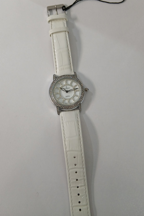 ساعت نگیندار زنانه