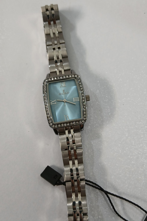 ساعت زنونه مستطیلی