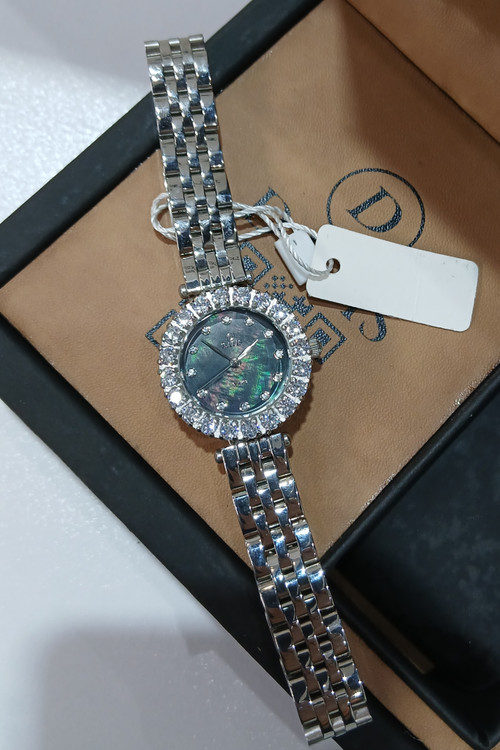 ساعت زنانه نقره ای