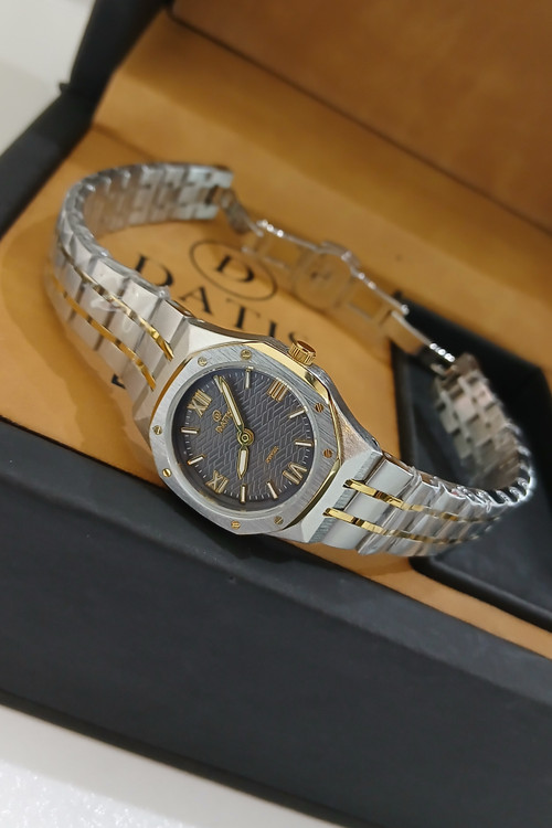 ساعت زنانه نقره ای