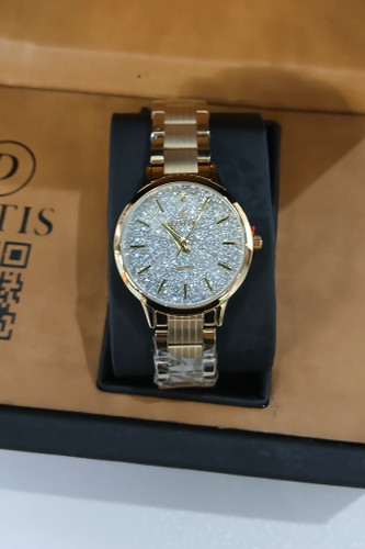 ساعت زنونه طلایی