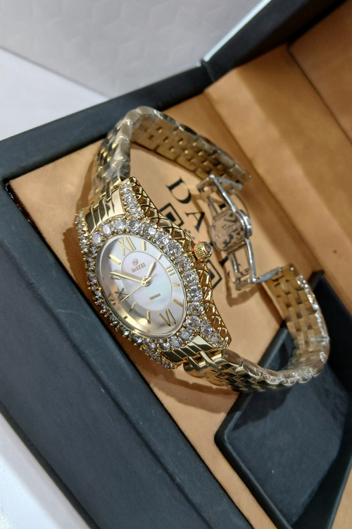 ساعت زناته شیک