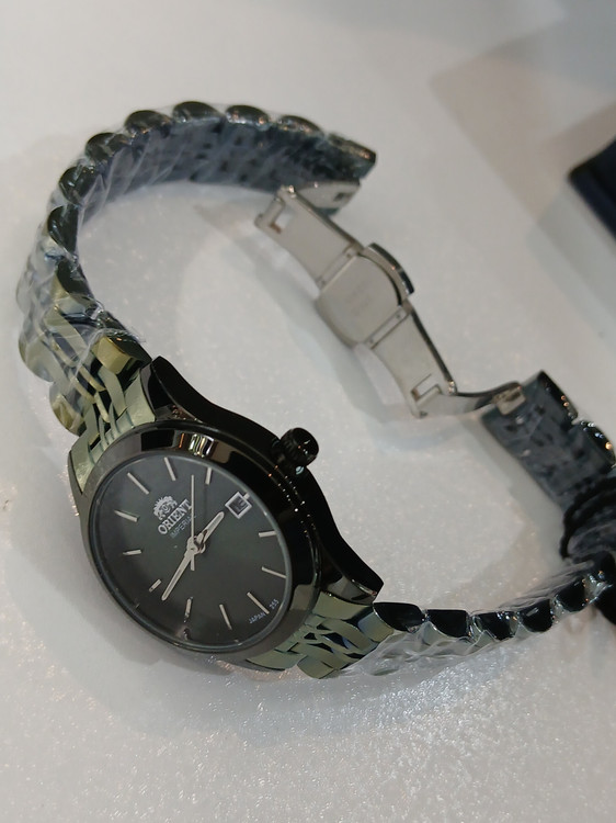 ساعت صفحه سبز