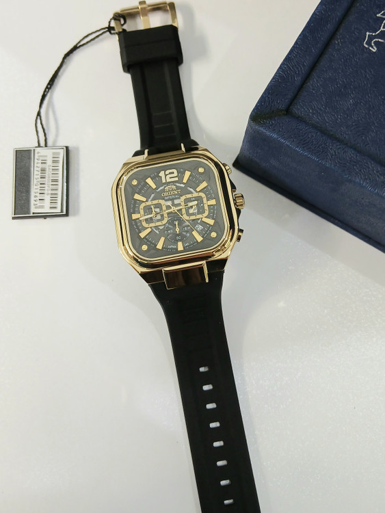 ساعت کرنوگراف بند رابر