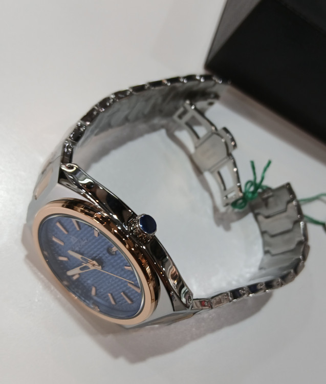 ساعت سیلوررزگلد