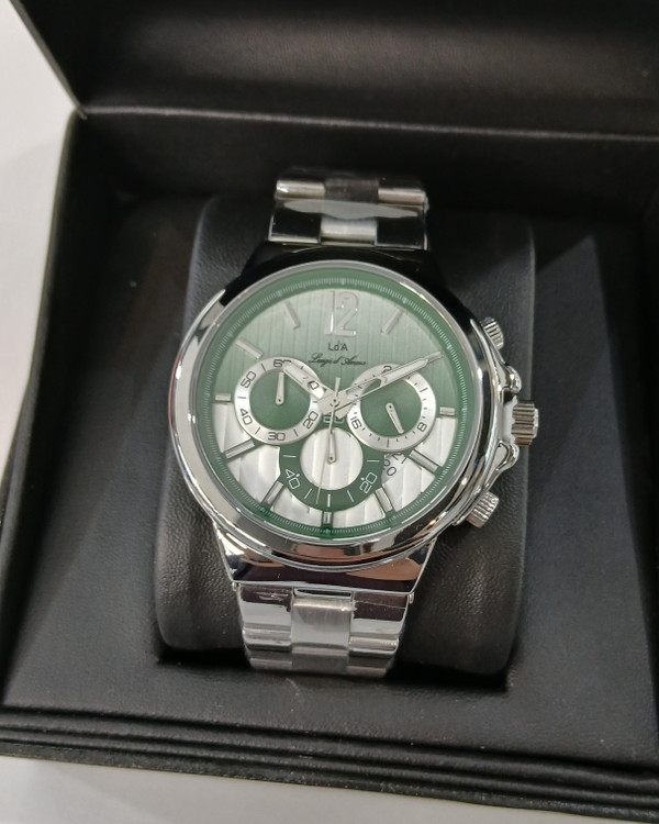 ساعت سه موتور فعال