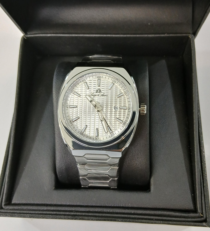 ساعت کلاسیک مردانه