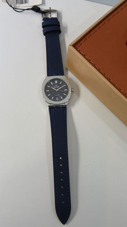 ساعت سورمه ای