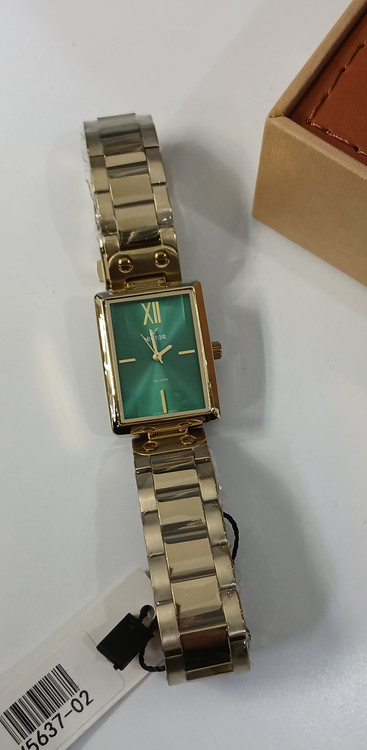 ساعت زنونه سبز