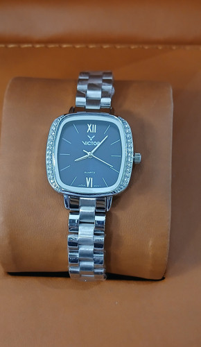 ساعت چهار گوش