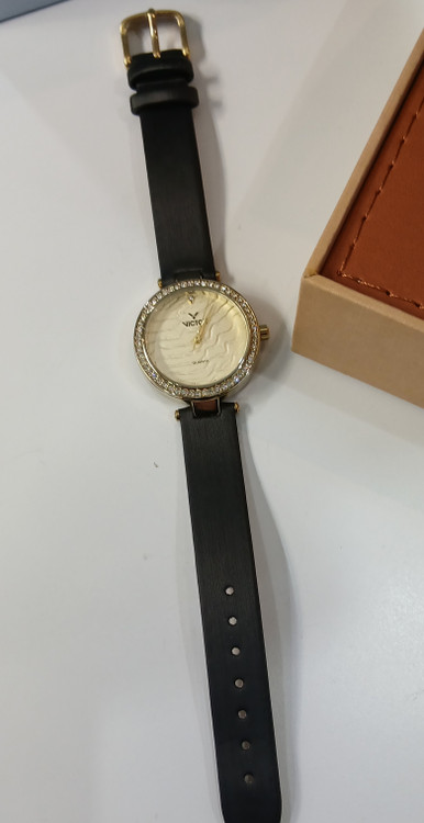 ساعت دخترانه