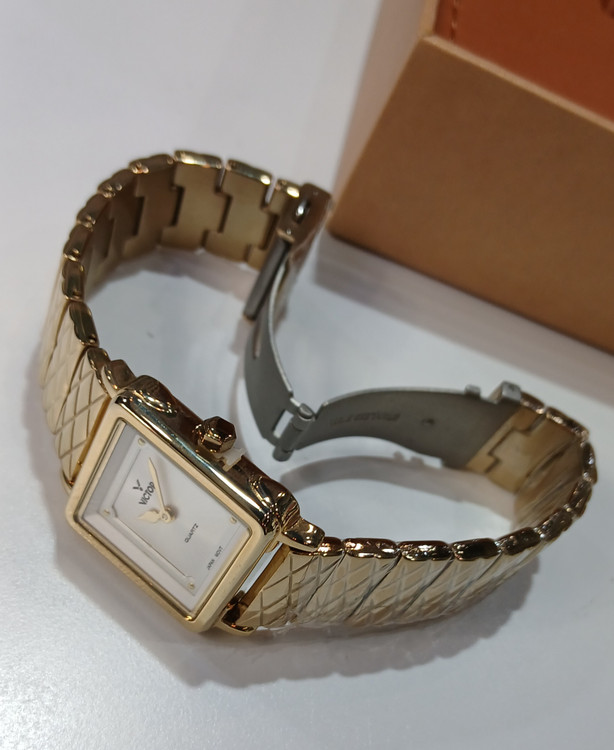 ساعت زنانه طلایی