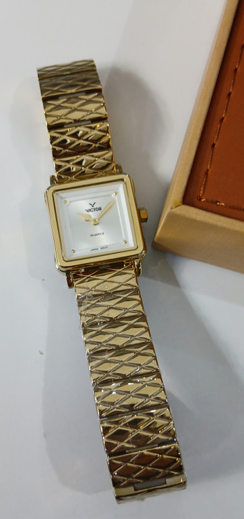 ساعت زنونه مجلسی