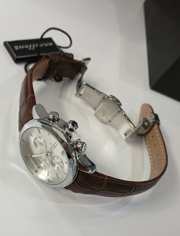 ساعت عروس و دامادی