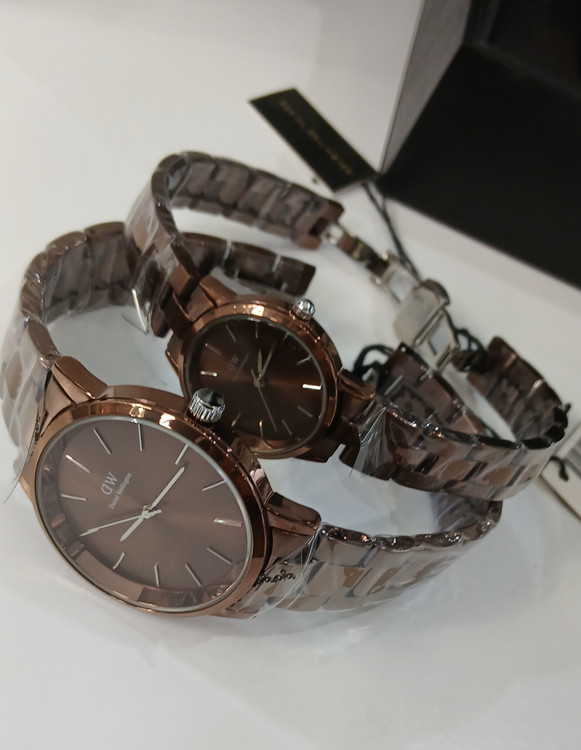 ساعت نسکافه ای