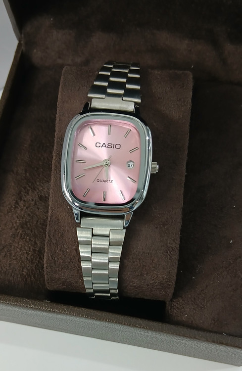 ساعت زنونه قیمت مناسب