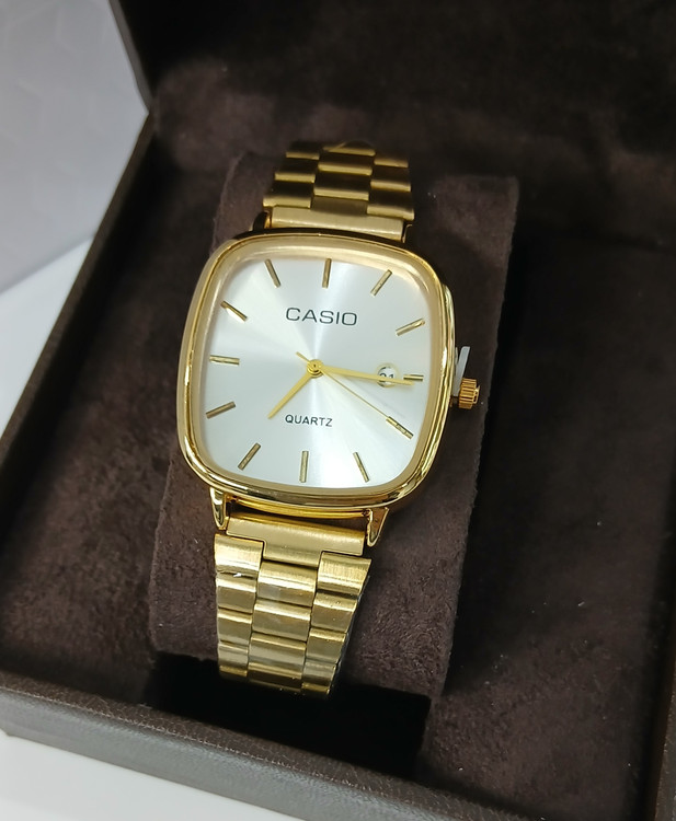 ساعت بندفلزی طلایی