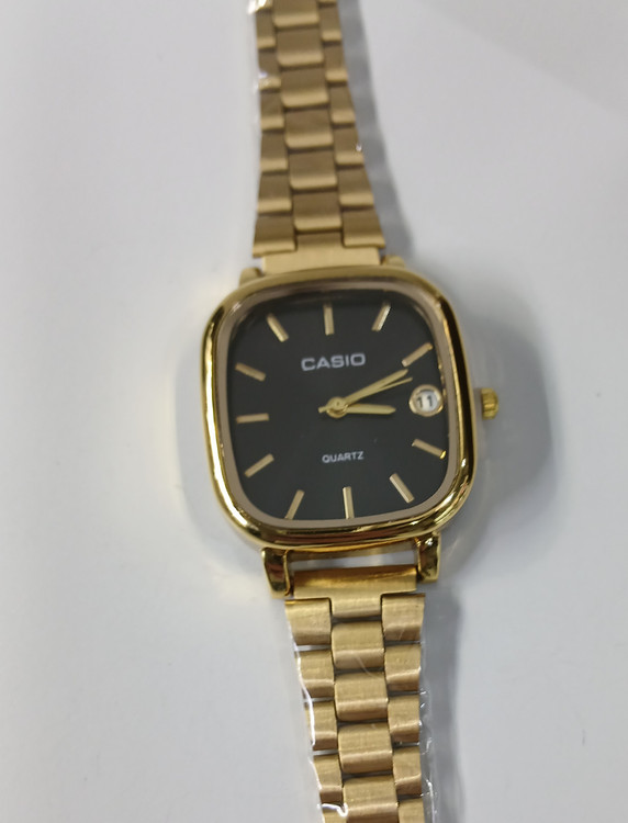 ساعت اولد مانی