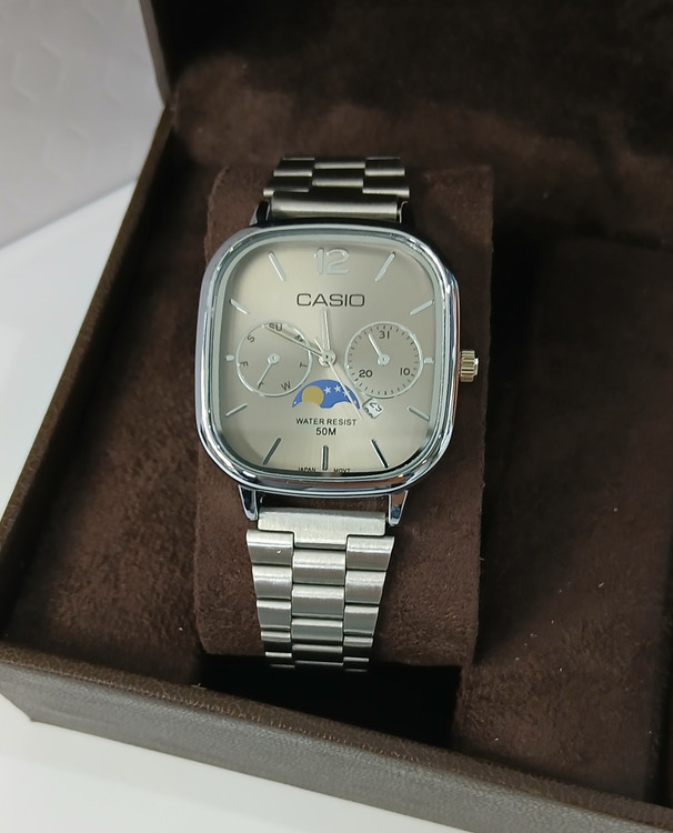 ساعت بندفلزی